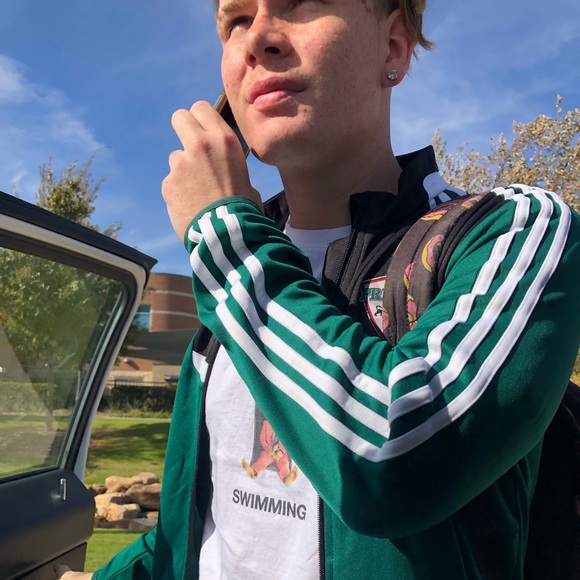 Meet your Posher, Kasey - Picture 8 of 8